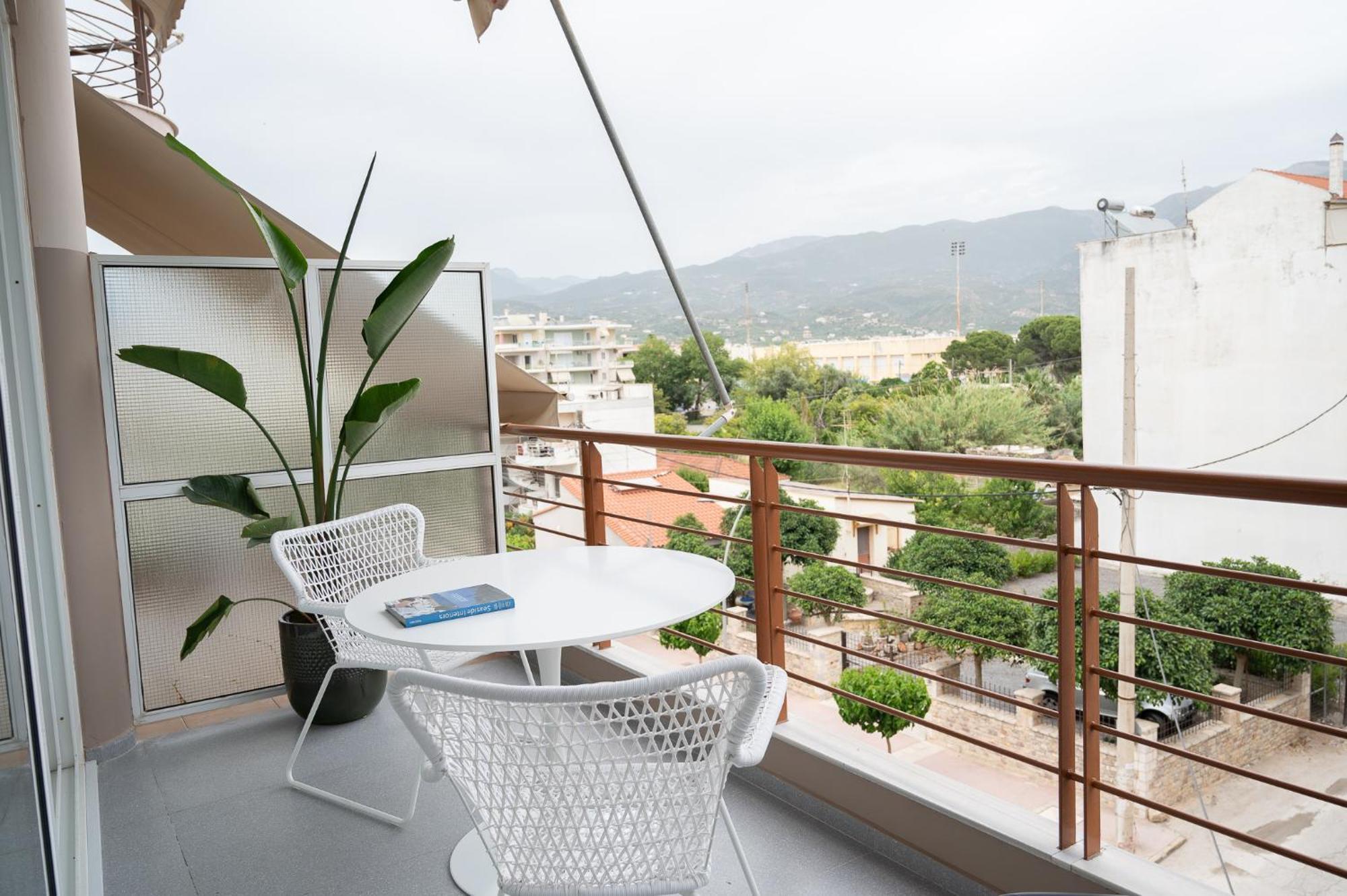 Infinity Blue Next To The Sea Apartment Kalamata Exterior foto